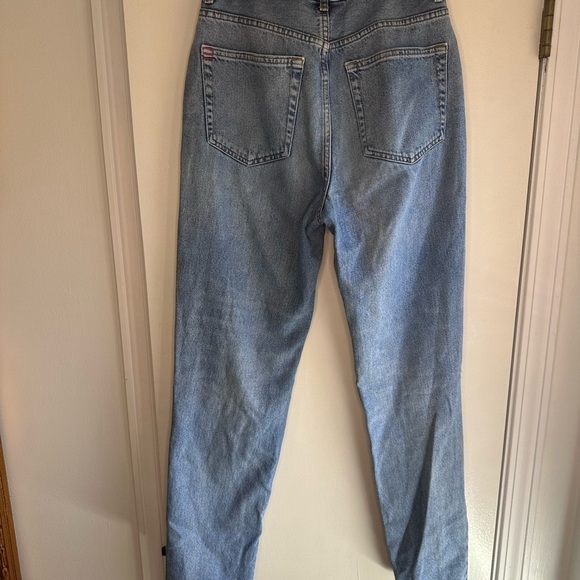 BDG Urban Outfitters High Rise Distressed Mom Jeans Women's W27 - Picture 2 of 3